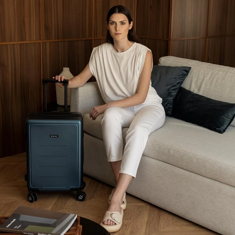 NUMADA – Handgepäck Koffer Trolley ABS PackPro T20 (56x37x22cm) mit TSA-Schloss und 4 Doppelrollen.