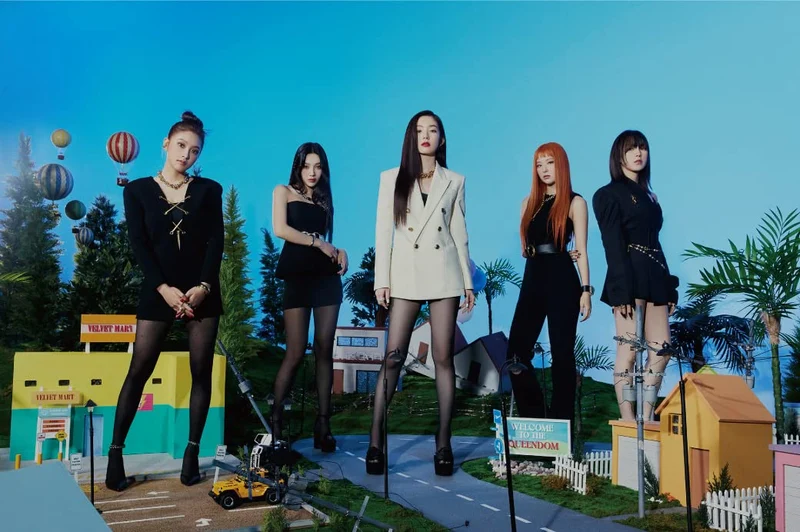 Bloom (Regular Version) (incl. Photobook + Trading Card), Audio-CD