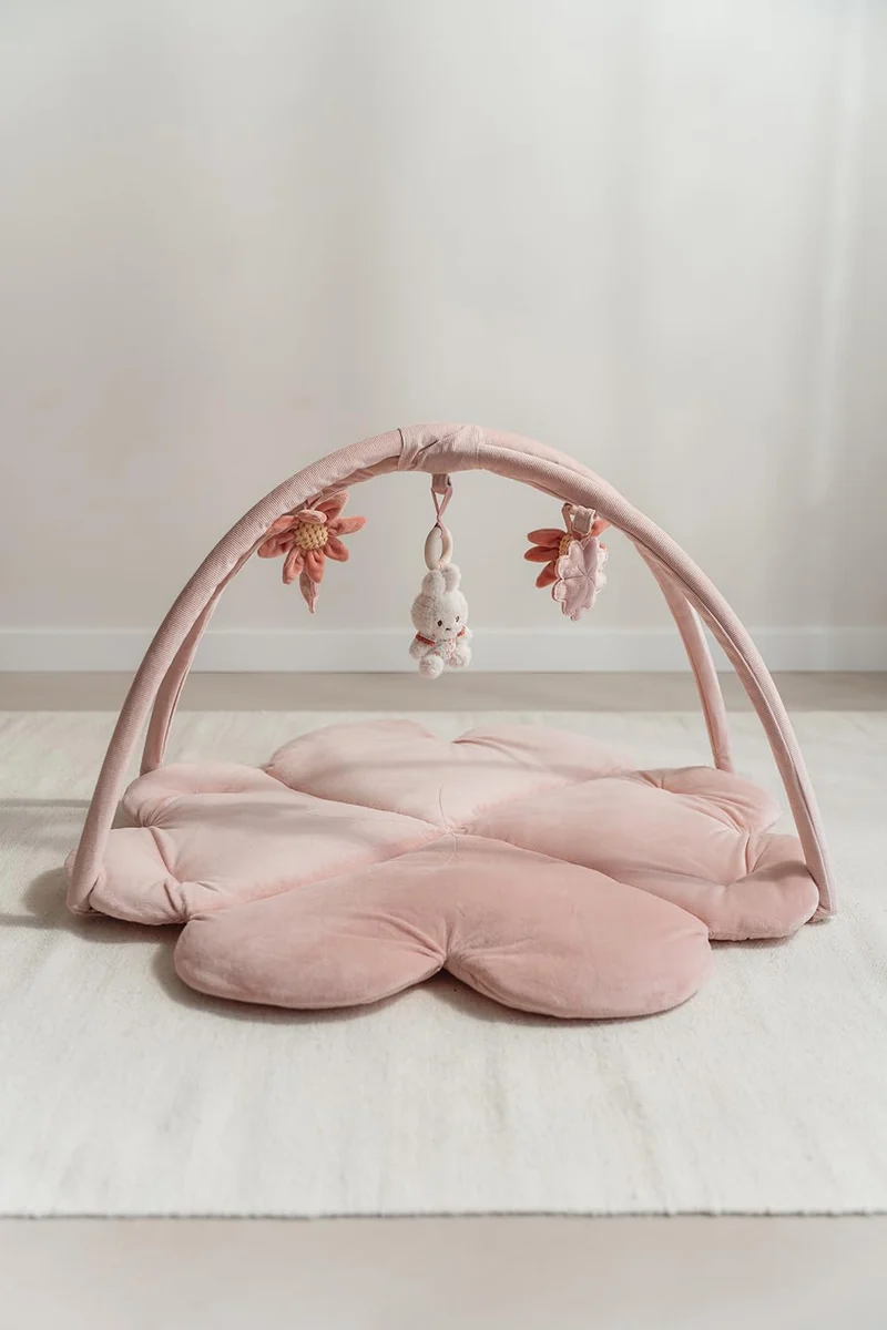 nijntje miffy x Little Dutch Krabbeldecke mit Spielbogen Activity Baby Hase Miffy rosa - Lucky Bloss