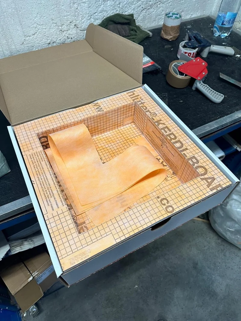 Schluter Kerdi Duschnische, 4 Grössen erhältlich (305 x 305 mm, Orange) 305x305mm Orange, 305x305mm