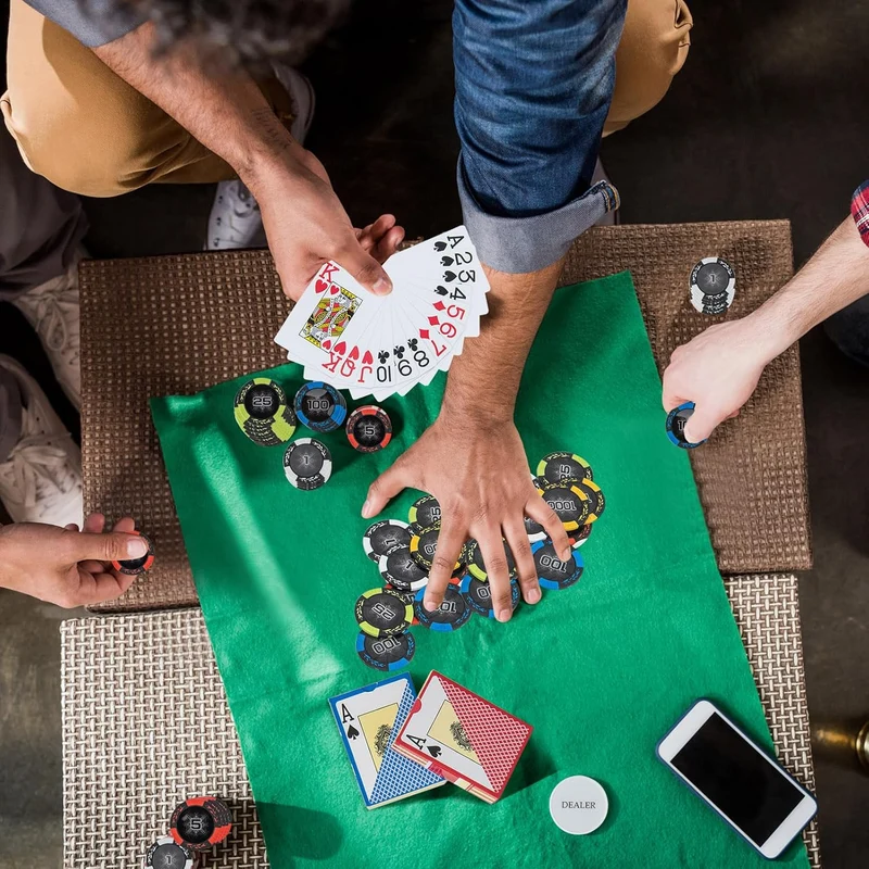 GOPLUS Pokerset mit 300 Laser Pokerchips, Pokerkoffer mit 14g Chips & 2 Kartendecks & 3 Dealer Butto